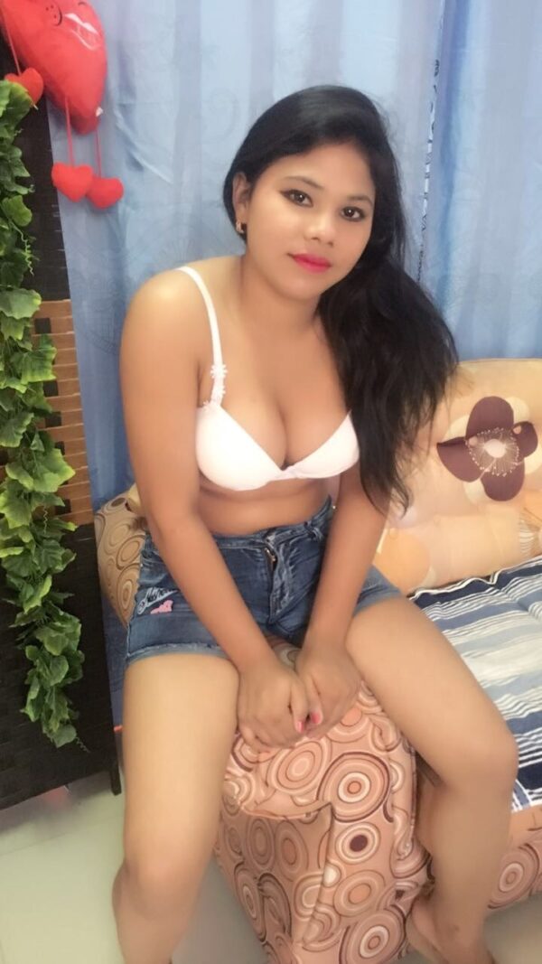 Jia Hina Indian girls 99204156 - Image 5