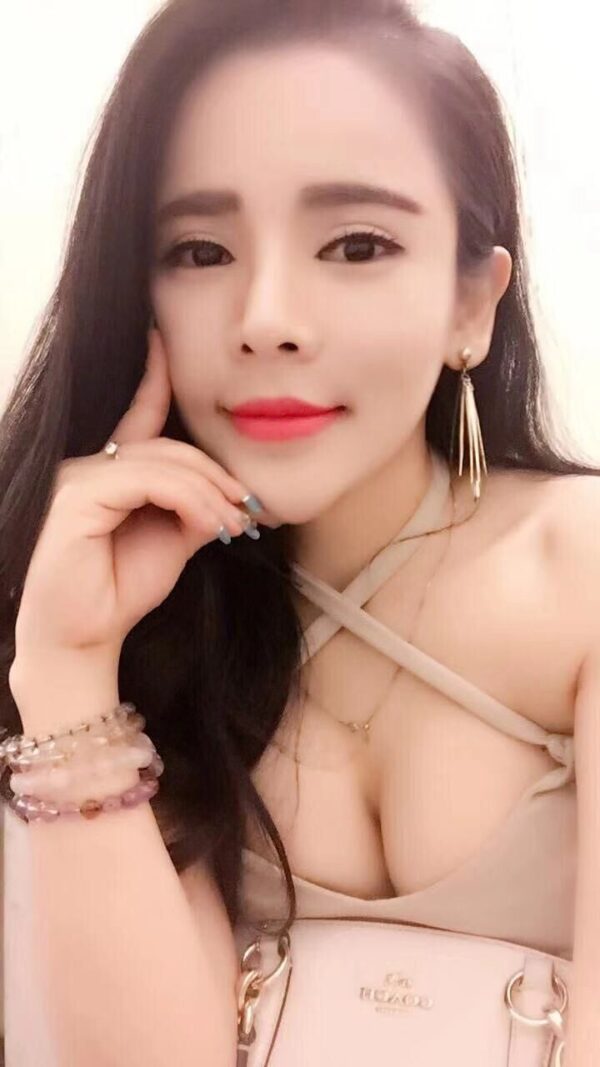 Korea Girl Lucy