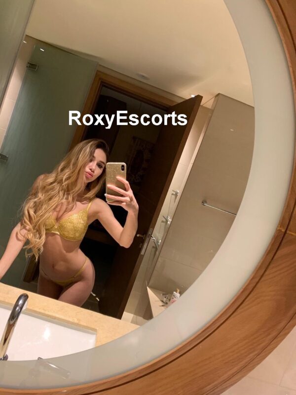 Tara - ROXYESCORTS AGENCY - Image 3