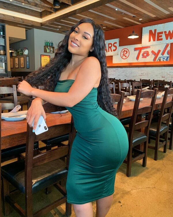Sexy Clara - Image 4