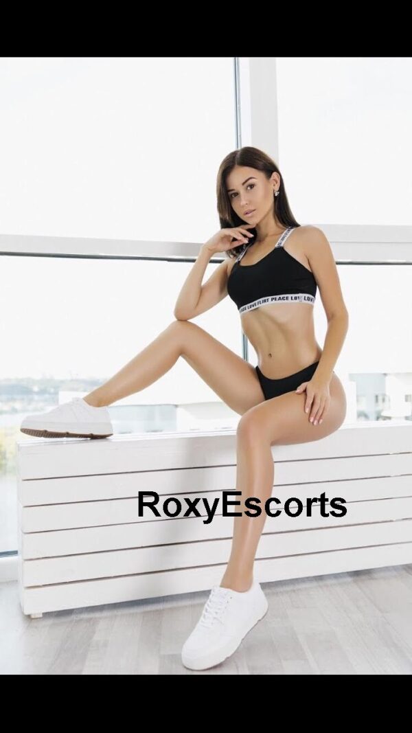 Mona - ROXYESCORTS AGENCY - Image 2