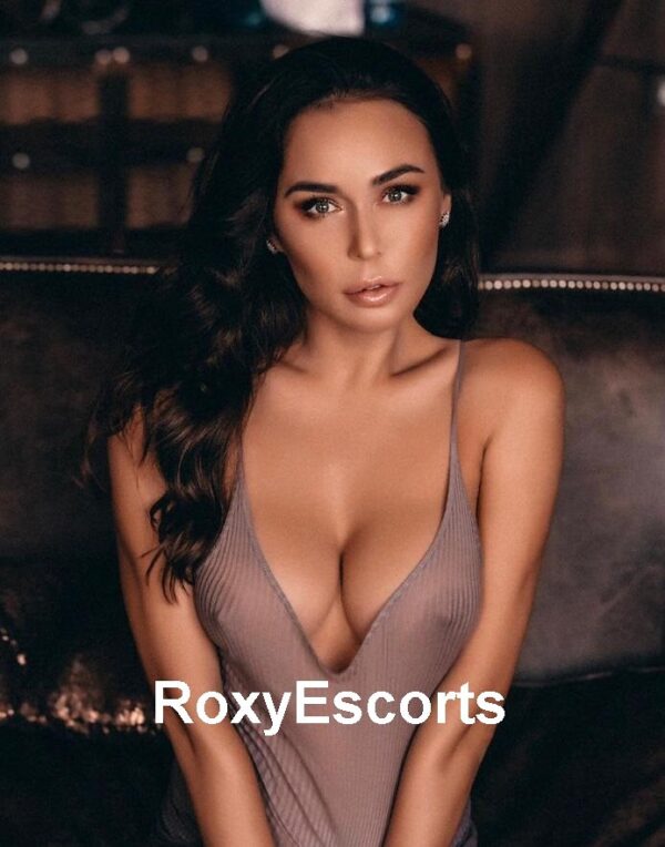 Vivian - ROXYESCORTS AGENCY - Image 2