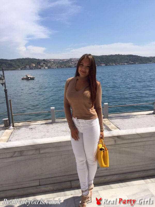 Michelle - Image 5
