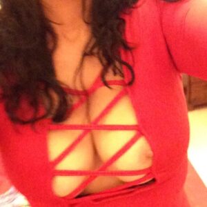 British Busty_Scarlet