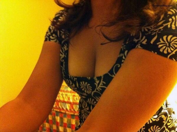 844 730 7761 Call Girls In Delhi