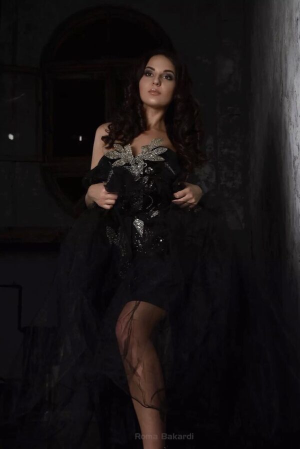 Sara - Image 3