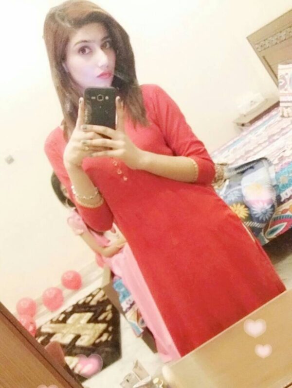Sana - Escorts