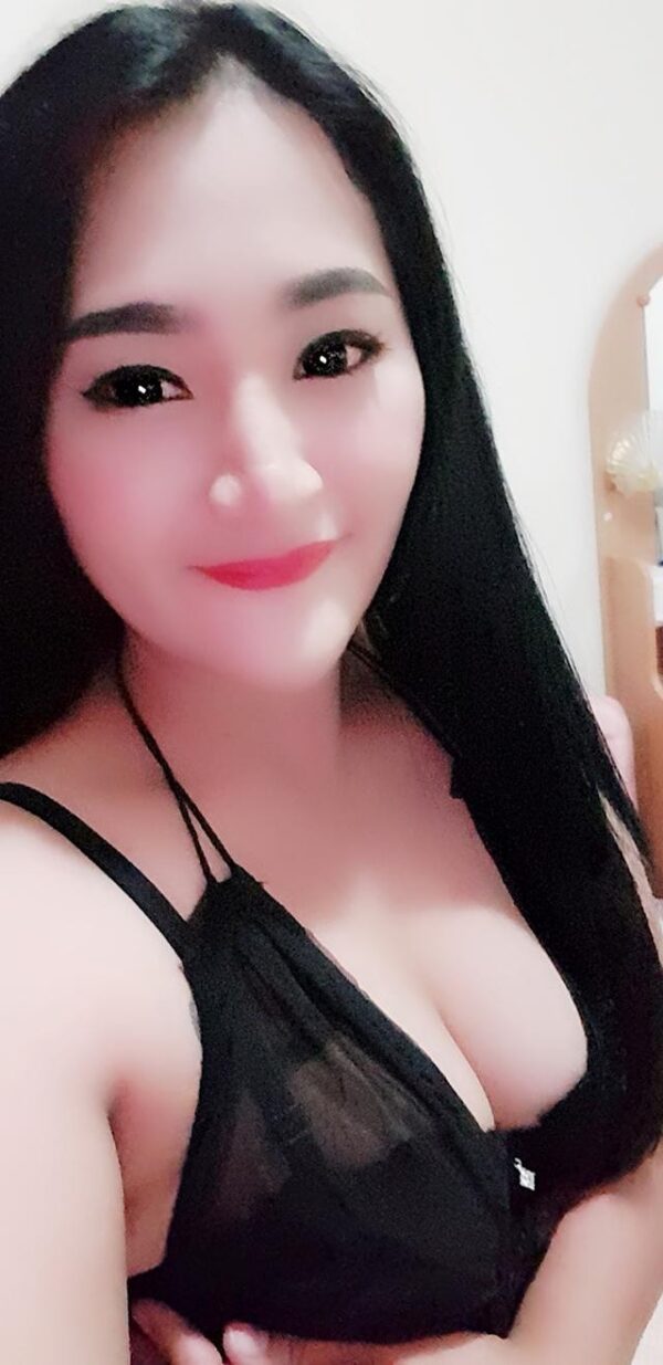 Mature Beauty Girls In Qatar - Image 2