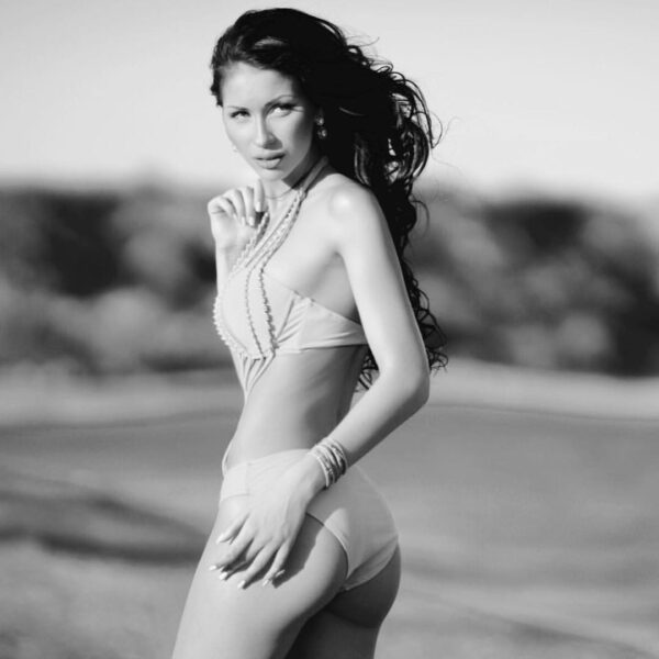 YARINA - Image 2