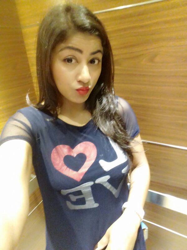 Sarah-indian ESCORTS - Image 4