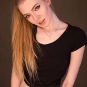 AVRIL_LGE