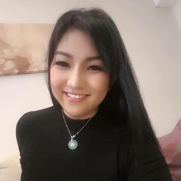 22 Years Young Busty Kiwi-98553878