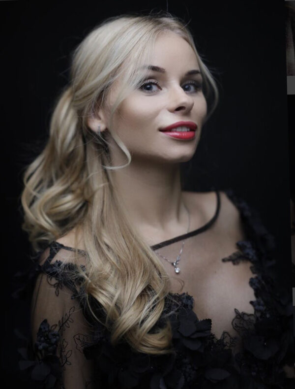 Ukraninian Model Elena In HK - Image 4