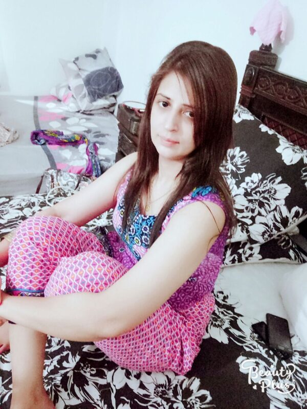 Dubai Escort Call Aleena