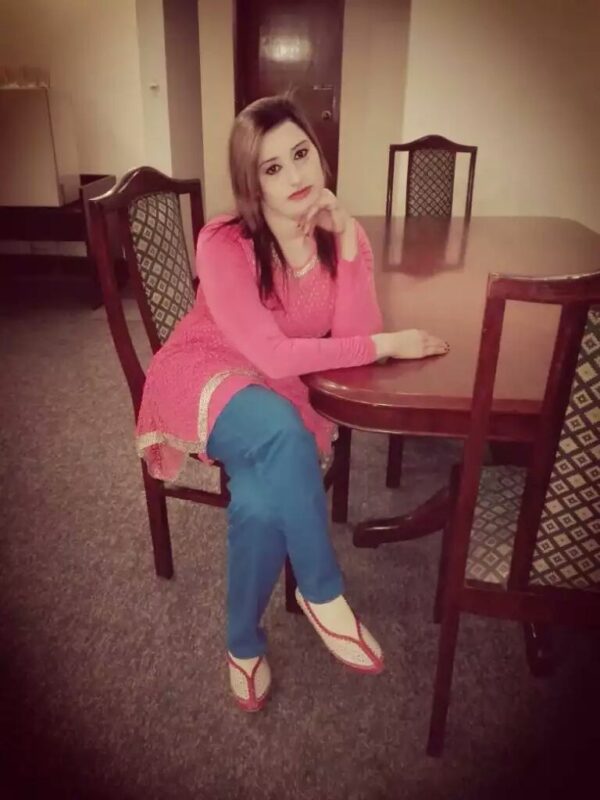 Dubai Escort Call Mehwish