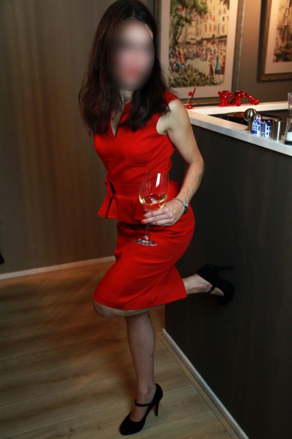 Hot Brunette Is Ready For Our Date