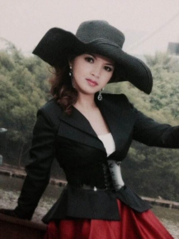 Luna Nice Girl - Image 3