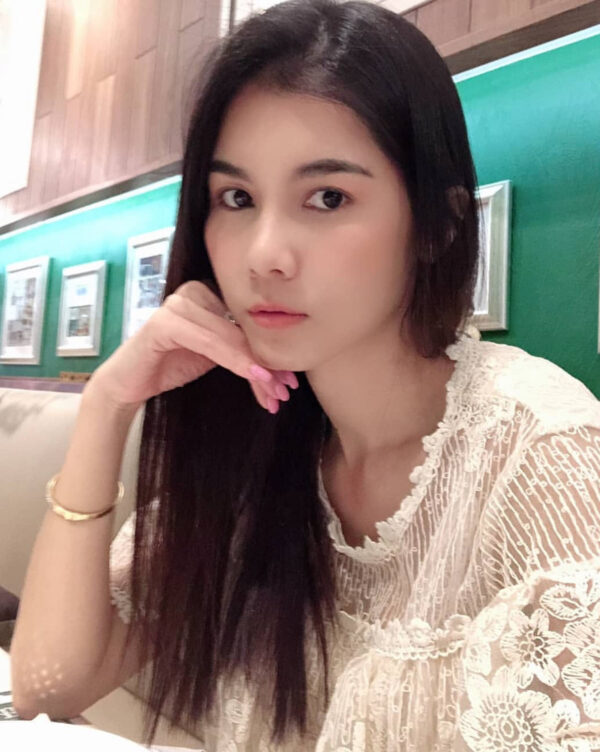 Helen - Image 2