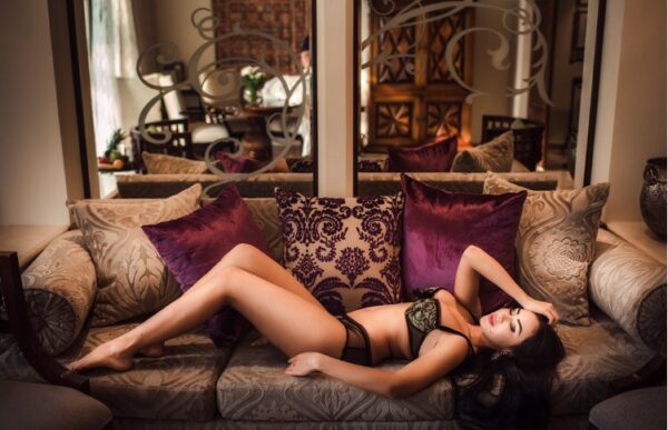 YOURS GIRLFRIEND - Image 3