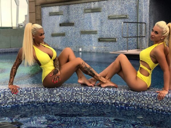 Super Hot Blondies - Image 4