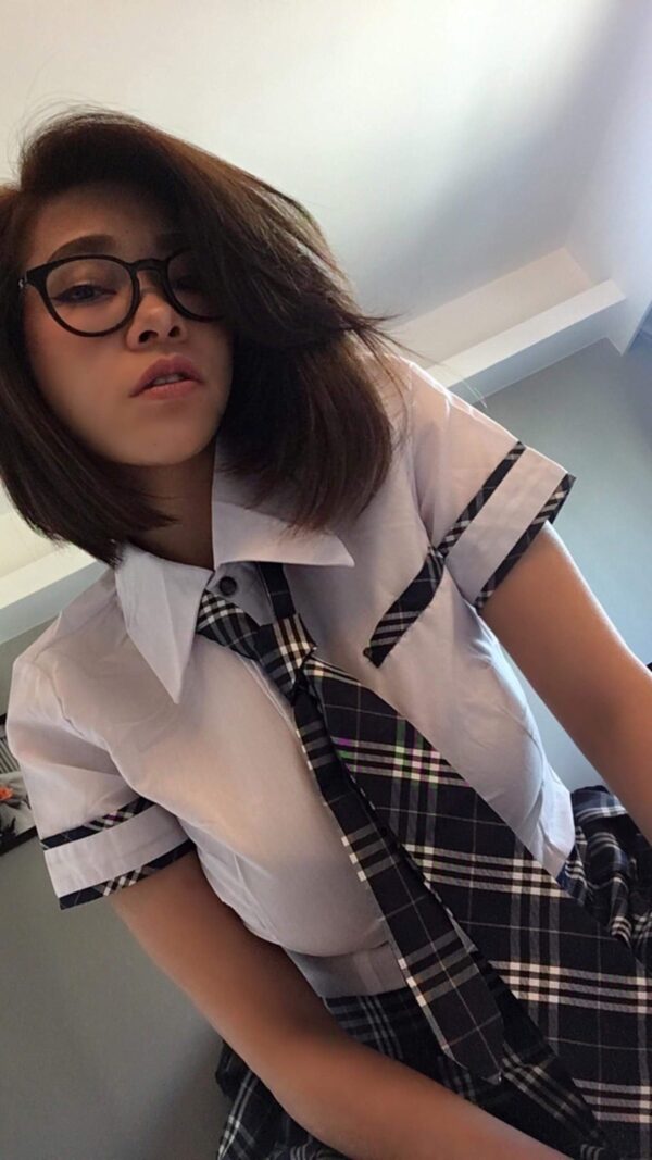 Sizzling Pinay Bella Victoria - Image 2