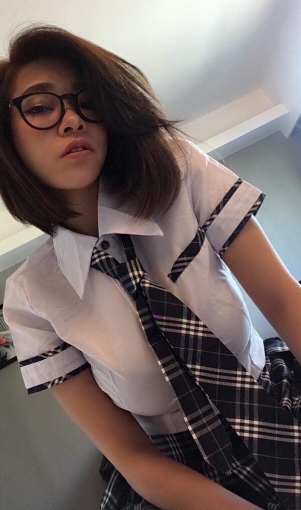 Asian Queen Bella Victoria - Image 2