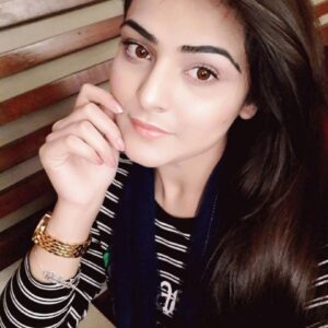 Model Nargis