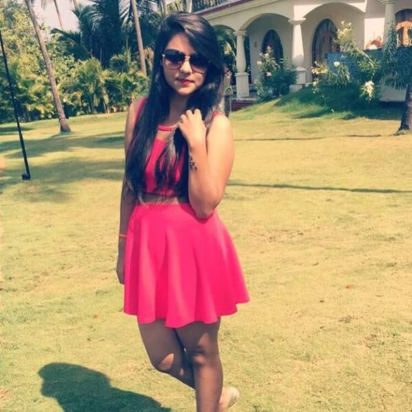 Indian Rich Female Looking Sex - Image 2