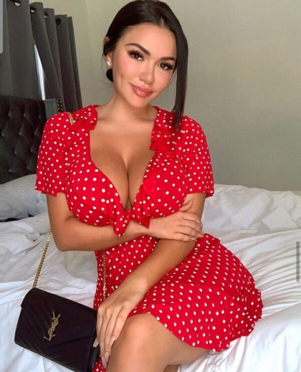 BUSTY GEORGINA - Image 4