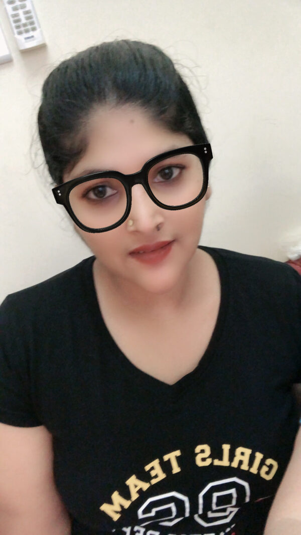 New Indian Lady 95178555