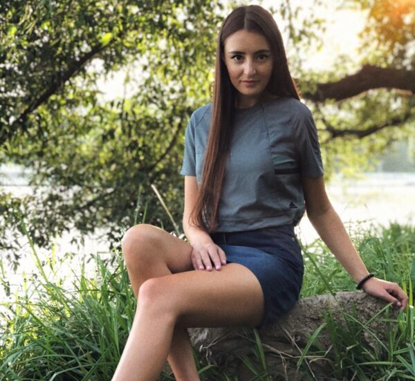 MONA-19 Y O CATWALK MODEL - Image 3