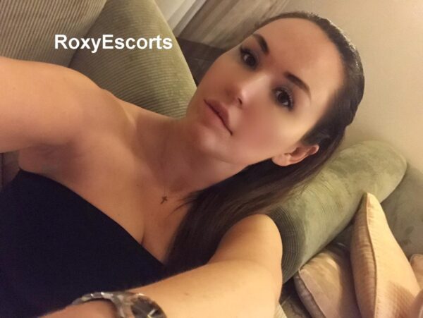 Delia - ROXYESCORTS AGENCY - Image 3