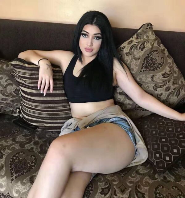 Latin Girl 39862376 - Image 3