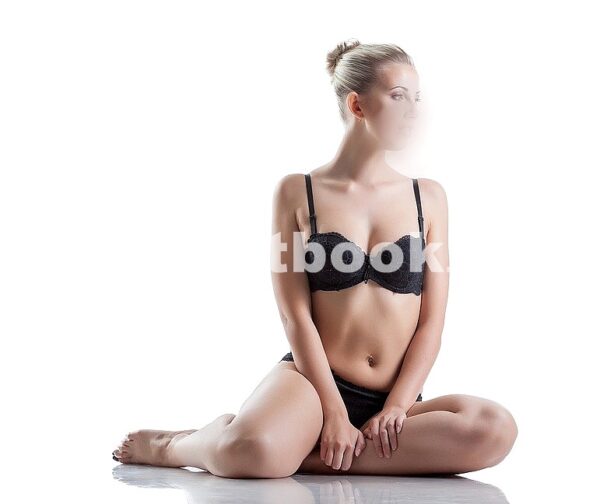 Christina Iris - Image 5