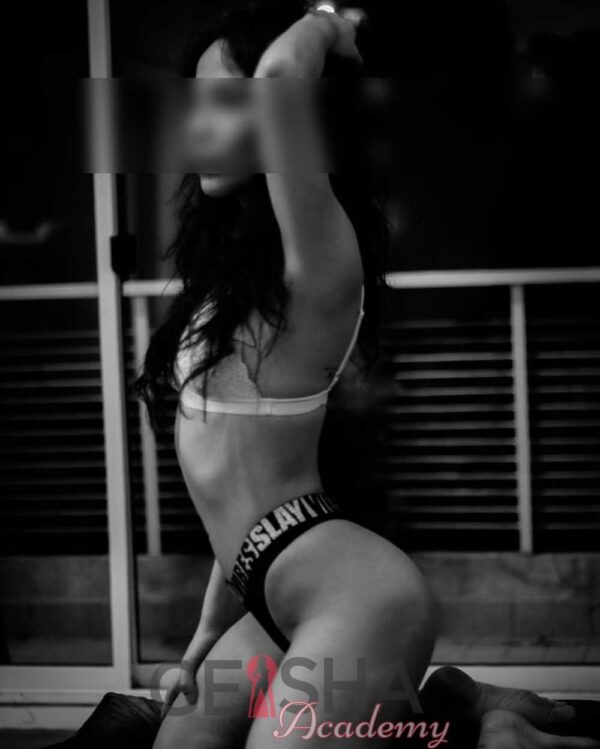 Daniela - Image 2