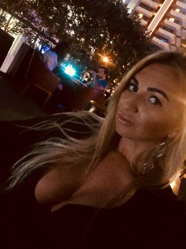 Queen Pamela - Image 2