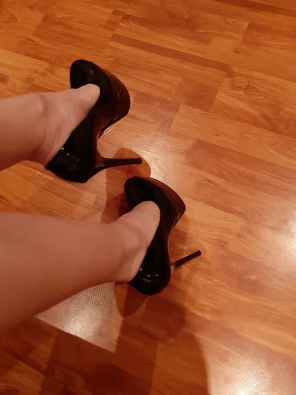 Mistress Adrianna In Bahrain - Image 2