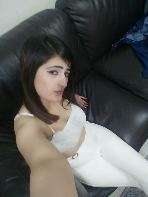 Arti Indian Escort - Image 2