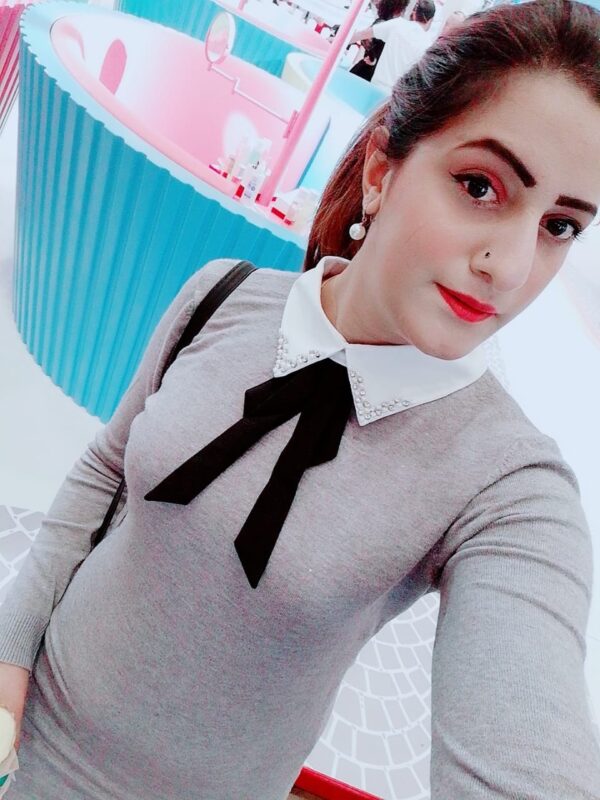 Indian Escort Hina - Image 2