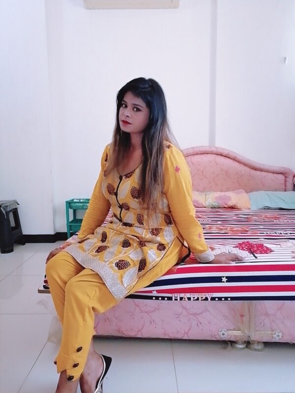 Sara Khan 96896398858 - Image 2