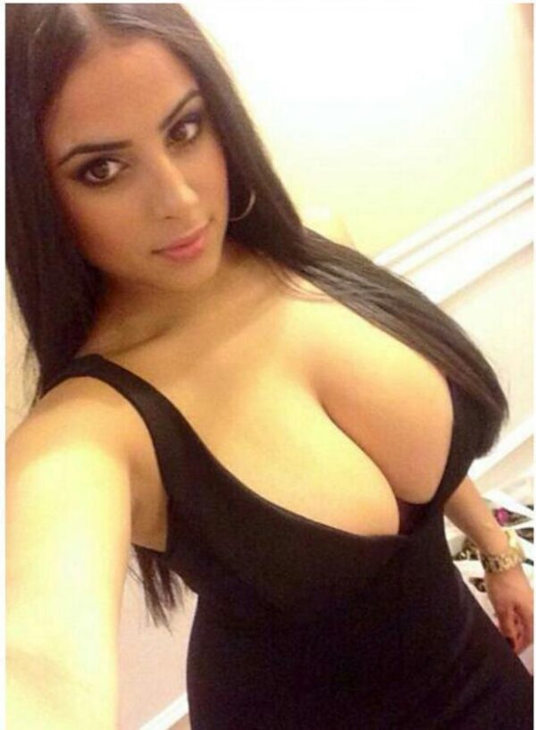 Sizzling Aerocity Escorts Service