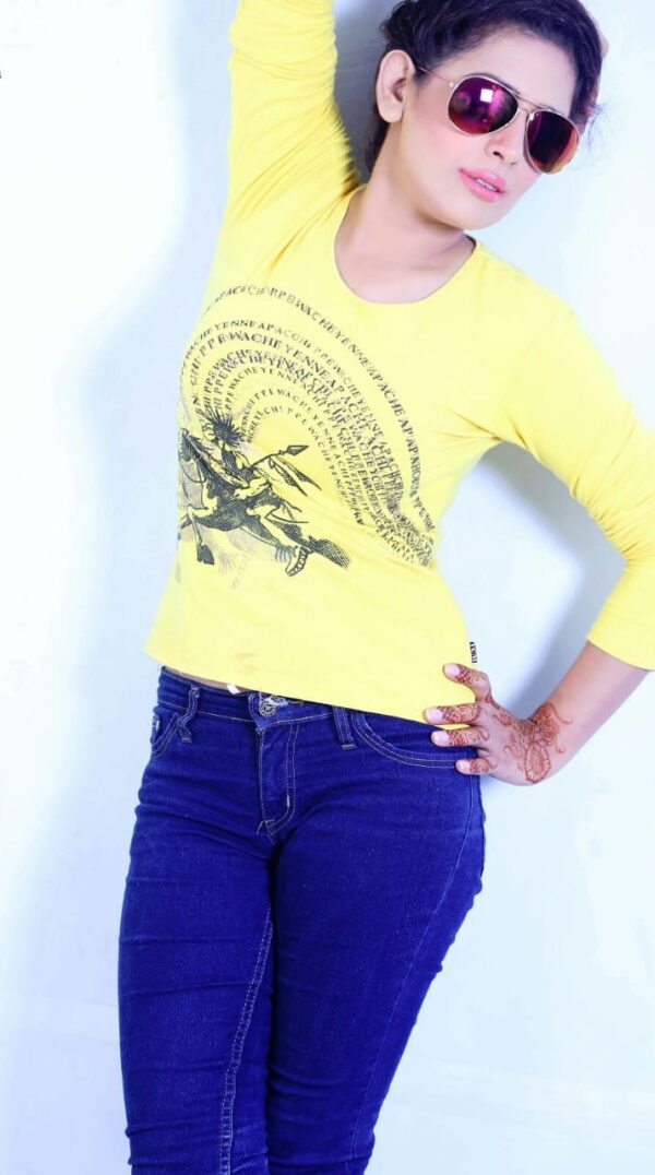 Kangana Indian Model - Image 3