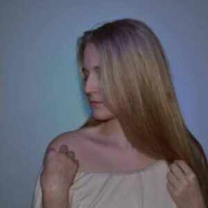 BLONDE GIRL FROM GOTHEBORG