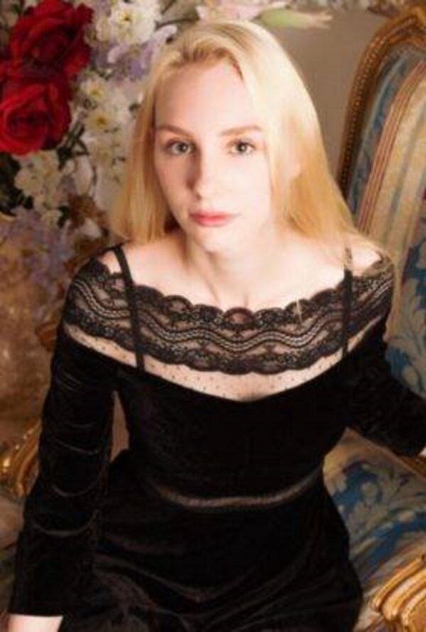 Adriana - Image 2