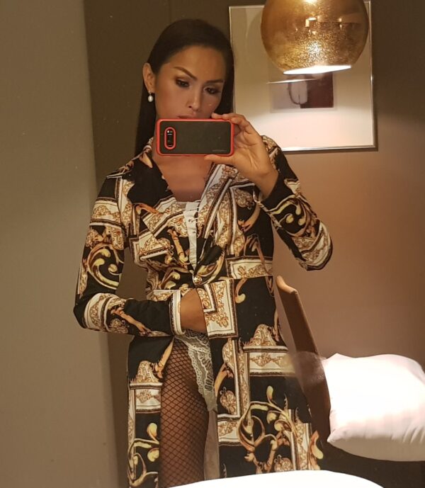 ULTIMATE GIRLFRIEND EXPERIENCE - Image 3