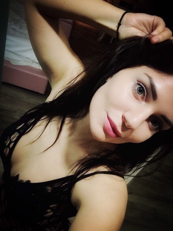 Olivia - Image 2