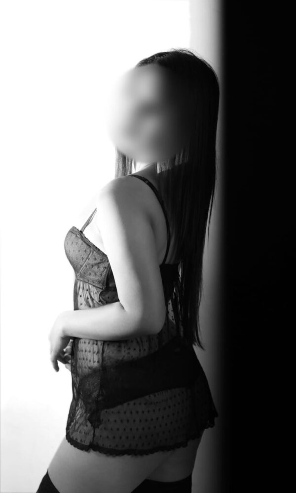 Lycka Hottie - Image 5