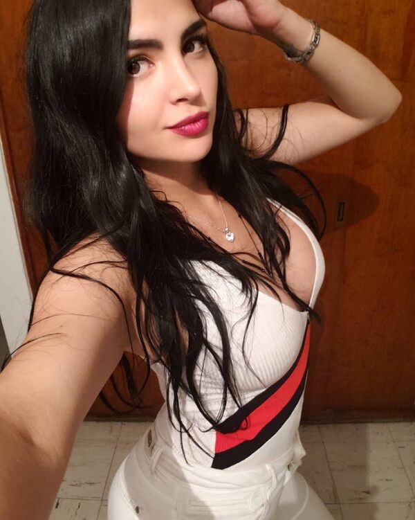 Sara - Image 3