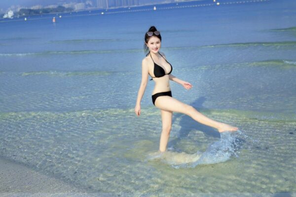Hotest Body Lnny - Image 4