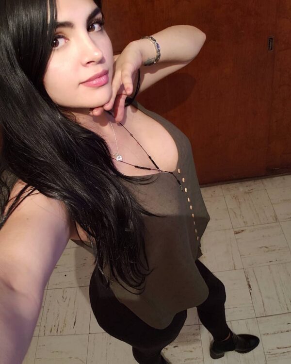 Sara - Image 4